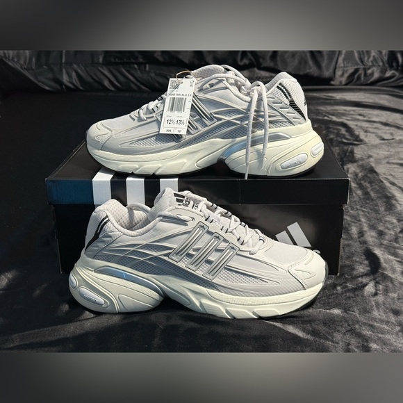 Men's Size 12.5 - Adidas Adistar XLG 2.0 'Grey SilverMetallic'